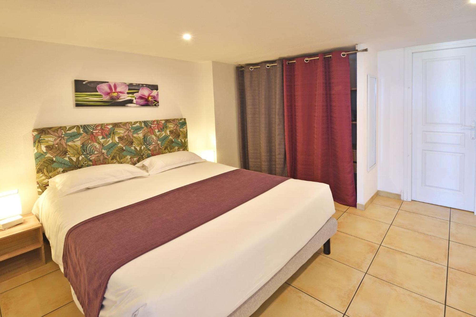 Calvi Appart Hotel Екстериор снимка