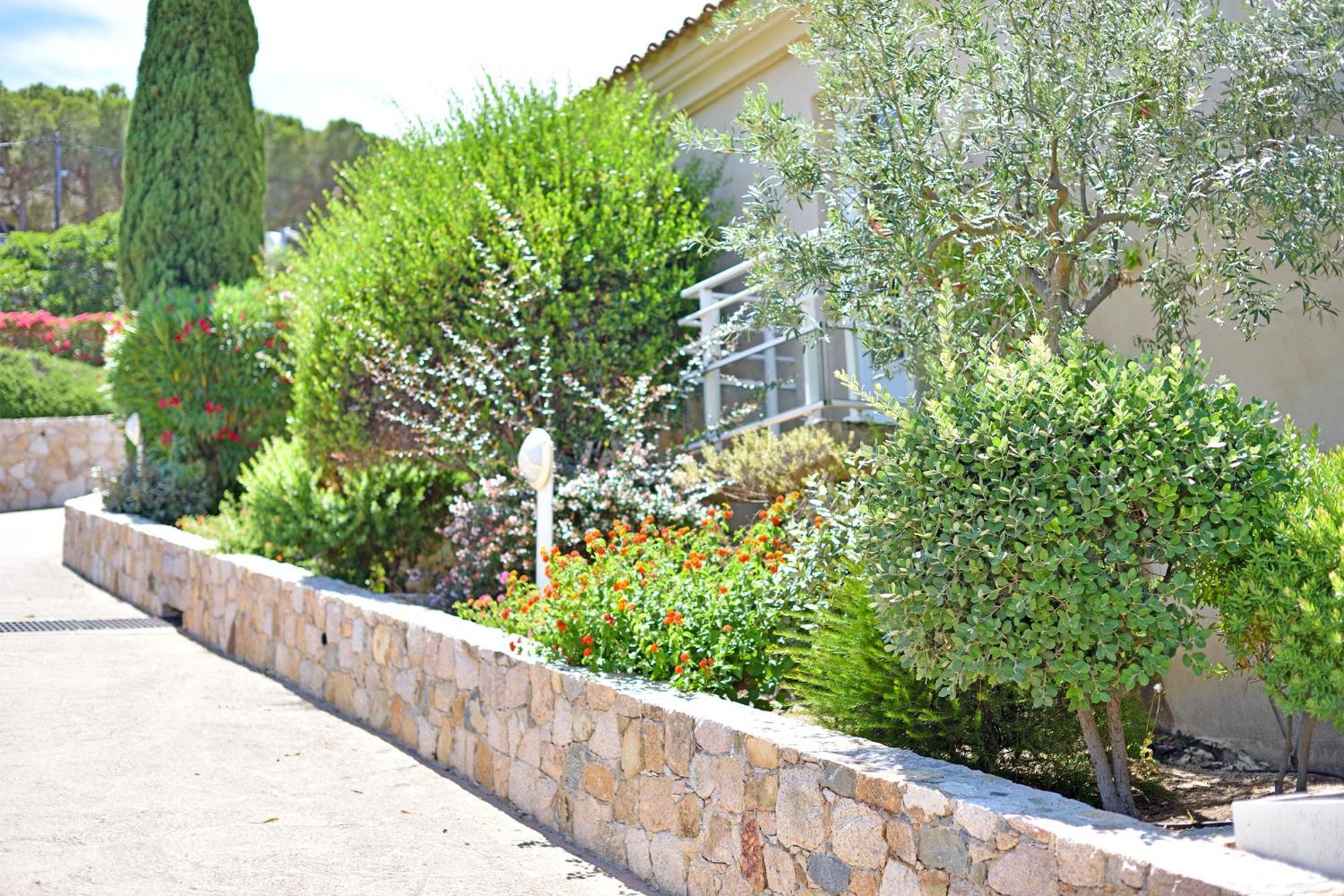 Calvi Appart Hotel Екстериор снимка